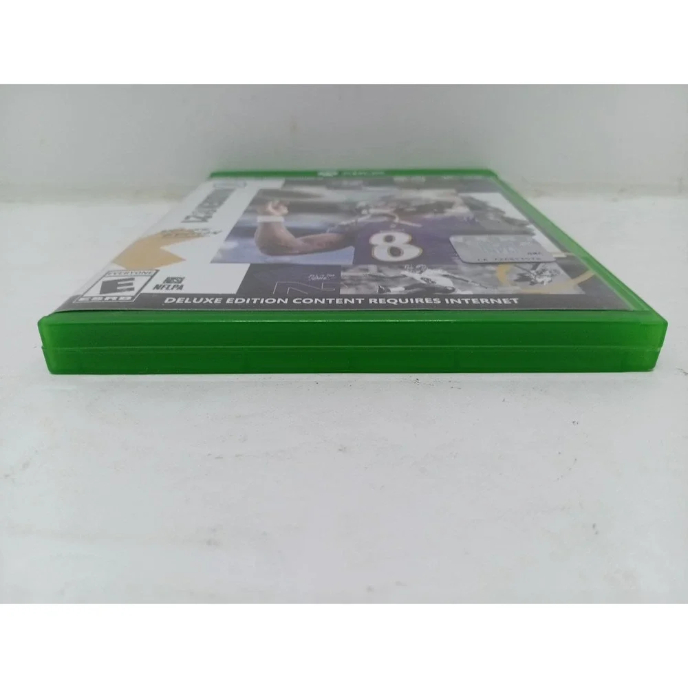 Madden NFL 21 - Deluxe Edition - Microsoft Xbox One